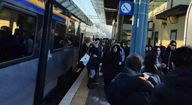 I pendolari sbarcati a Vigodarzere: Padova è ancora lontana...
