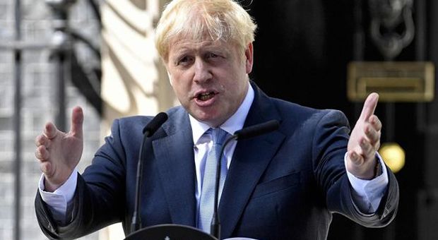 Brexit, sondaggi premiano Johnson nonostante sconfitta in Parlamento