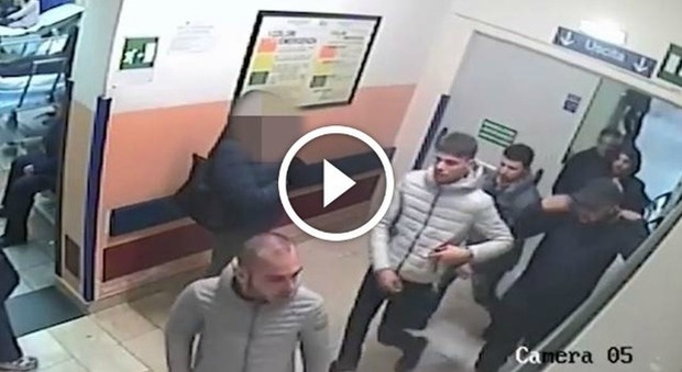 Catania, medico picchiato al pronto soccorso: sette arresti