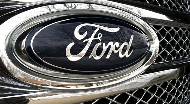Un logo Ford