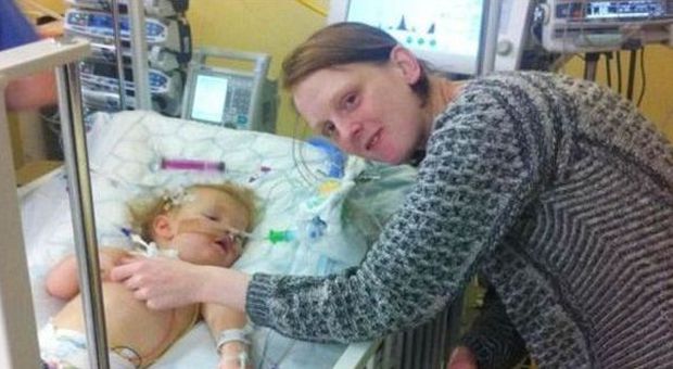 Dichiarata clinicamente morta per 7 minuti, la piccola Alexia Rose torna in vita