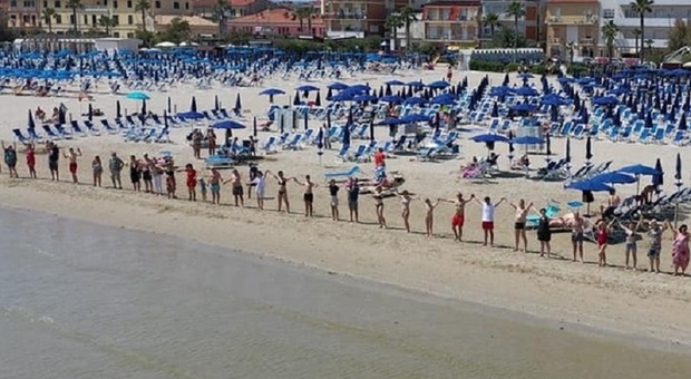 Civitanova, una spiaggia a misura di bambini e famiglie: confermata la Bandiera Verde