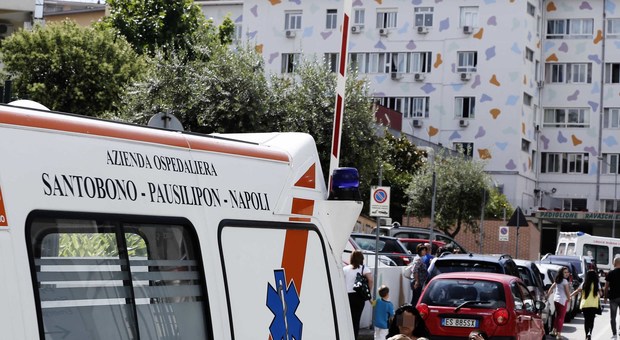 Napoli, denuncia M5S: «Arpac elimina centralina ospedale Santobono»
