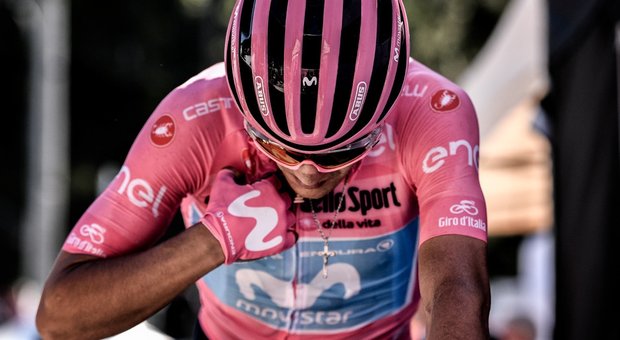 L'ecuadoriano Carapaz vince l'edizione 102 del Giro d'Italia