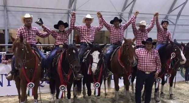 Team penning, i cowboy campani vincono il campionato italiano