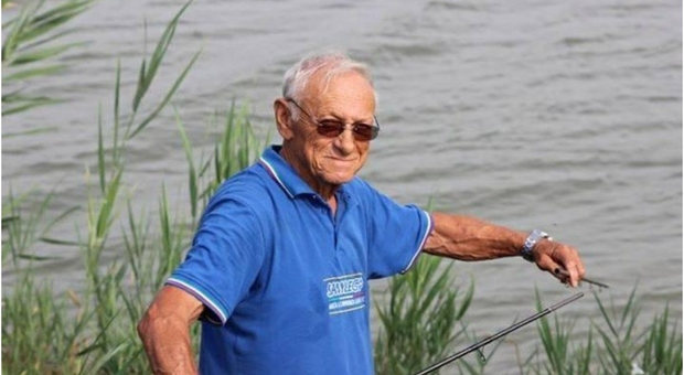 Enrico Bonzio, morto l'ex ct della nazionale di pesca: è annegato in un laghetto artificiale nel Bresciano