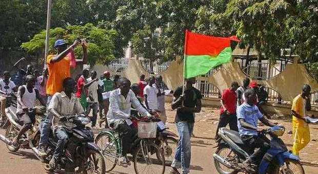 Burkina Faso nel caos, guardia presidenziale: il presidente si trova in luogo sicuro