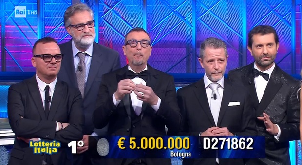 Lotteria Italia, diretta 6 gennaio: i primi 5 biglietti saranno tutti milionari