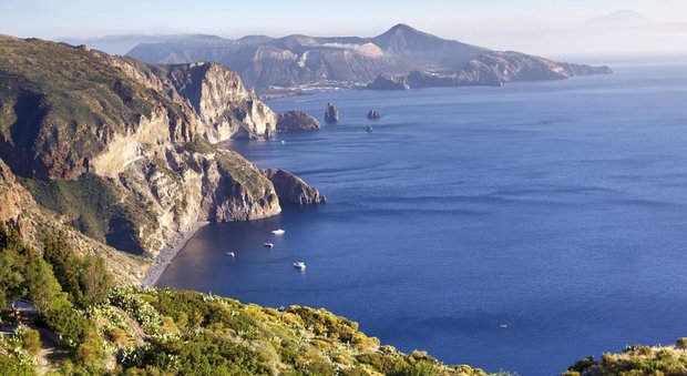 L'isola di Vulcano tra le mete top del 2018 secondo la guida Lonely Planet