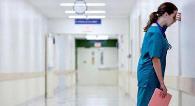 Gli infermieri sono in ferie: chiude un intero piano della Pediatria