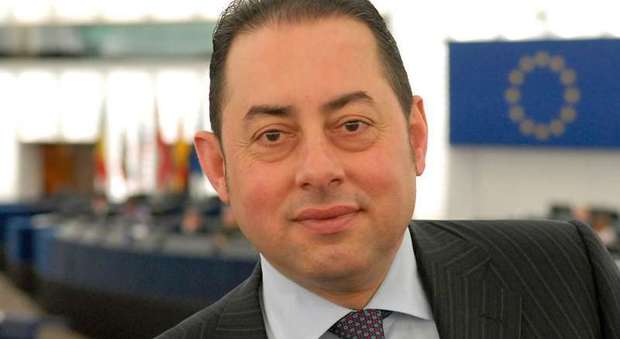 Parlamento Ue, Pittella in corsa per il dopo Schulz