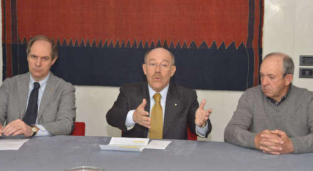 Vicenza, da sin. direttore e presidente Confcommercio, Boschiero e Rebecca, e Graziano Stacchio