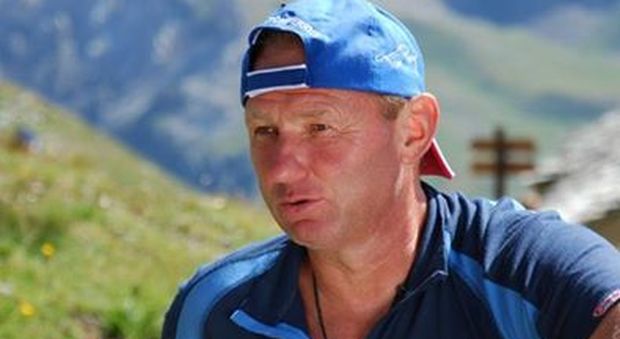 “Il malessere del benessere”: incontro con “l’alpinista scalzo” Tom Perry