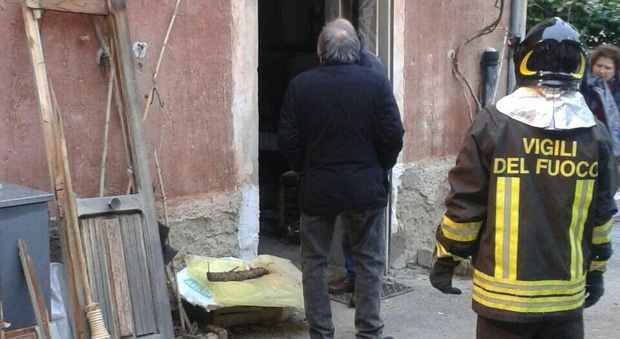 Choc in Campania: scoppia incendio in cucina, donna muore per la paura