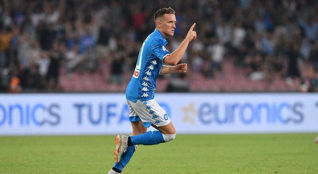 Sette gare in un mese: tour de force per il Napoli tra Champions e serie A