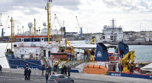 Sea Watch, si indaga sul soccorso ai migranti: l'accusa è di agevolazione dell'immigrazione clandestina