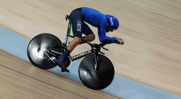 Filippo Ganna oro nell'inseguimento ai Mondiali di ciclismo: sconfitto di 54 millesimi il britannico Daniel Bigham