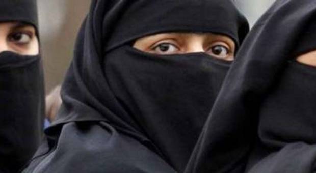 Liguria vieta l'uso del burqa in ospedale: "A difesa libertà donne"