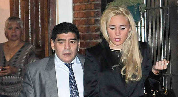 Ex fidanzata Maradona fermata dopo denuncia di furto presentata dall'ex campione