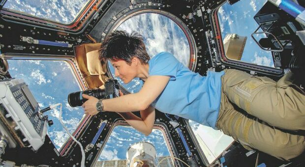 Samantha Cristoforetti torna nello spazio nel 2022 a bordo della CrewDragon di SpaceX di Elon Musk