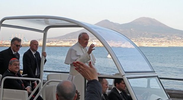 «Dio vive a Napoli», speciale della Rai sulla visita di Papa Francesco in città