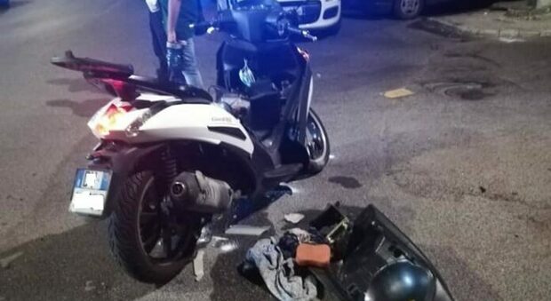 Incidente a Pozzuoli: auto contro scooter, morto pescivendolo di Monterusciello