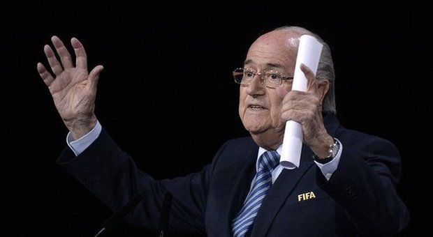 Lo scandalo Fifa: Al Hussein si ritira, Blatter confermato presidente per la quinta volta