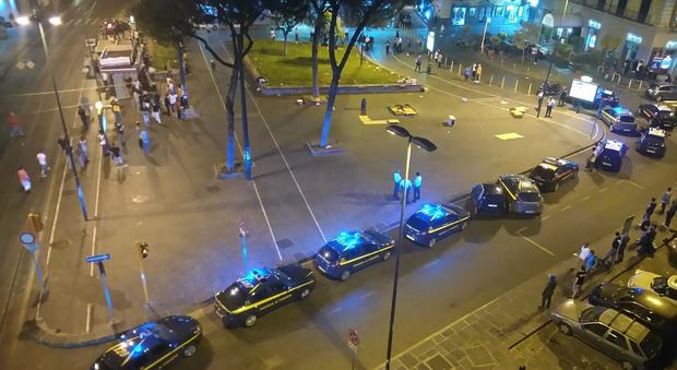 Napoli, maxi rissa tra immigrati a piazza Principe Umberto: feriti due carabinieri