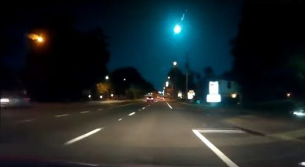 Meteorite illumina il cielo della Florida Video