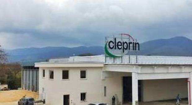 Cleprin riapre per produrre detergenti, la finanza li sequestra