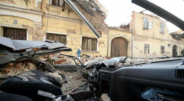 Terremoto Croazia, nuove forti scosse all'alba: paura anche in Italia
