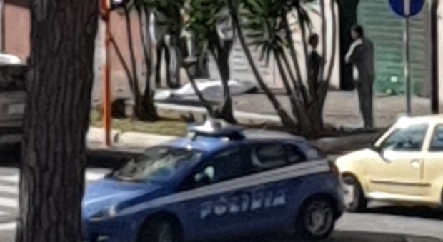 Napoli, domenica choc a viale Augusto: uomo di 35 anni giù dal settimo piano