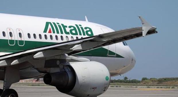 Operazione Alitalia, oltre 100 aerei e 3 miliardi in dote: resta lo scoglio dei 2 mila esuberi