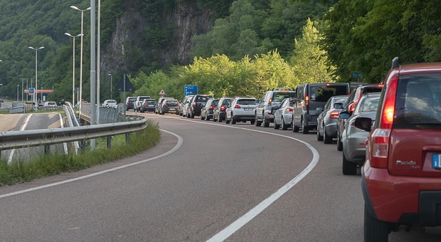 Traffico lungo l'Alemagna: in due giorni 46mila auto