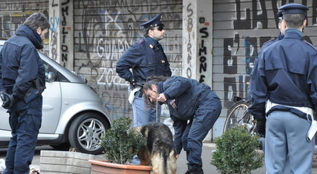 Roma, due arresti per spaccio nel fortino dello spaccio di San Basilio