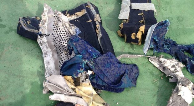 Egyptair, tracce di esplosivo sui cadaveri dei passeggeri