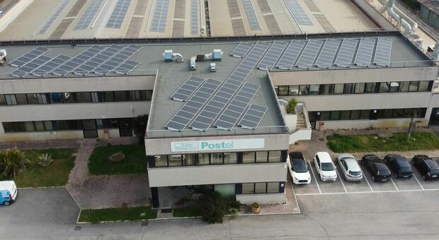Poste Italiane, a Pomezia attivo il più grande impianto fotovoltaico del Lazio
