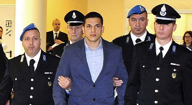 Delitto Ferri a Pesaro, Sabanov "confessa" nelle chiamate alla madre