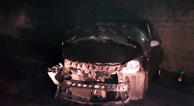 Velletri, ubriaco alla guida: frontale contro un'alrta auto Salvati dagli airbag