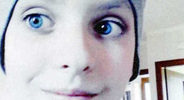 Dopo quattro anni di battaglia, Angelica dagli occhi blu non ce l'ha fatta: morta a 13 anni