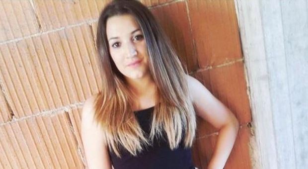 Noemi, 16enne scomparsa. Il sindaco a Chi l'ha visto: "Non sappiamo se via in scooter o in auto"