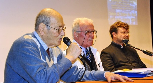 Serra de’ Conti in lacrime per l’ex sindaco Giombini: si è spento a 88 anni: qui durante un intervento