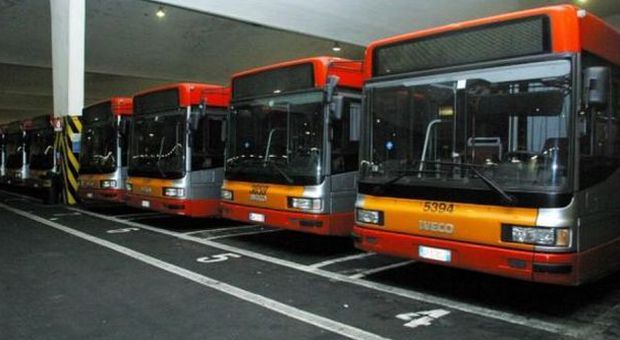 Atac, oggi resa dei conti sui nuovi bus, braccio di ferro tra Esposito e il direttore Micheli