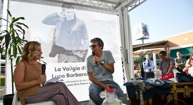 Roma, Luca Barbarossa in tournee a Castel Romano: intervista e show per i fan