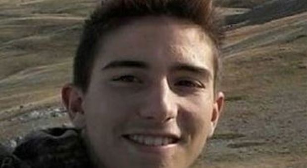 Roccaraso, studente morto in classe, autopsia: «Non è deceduto cadendo da sedia»