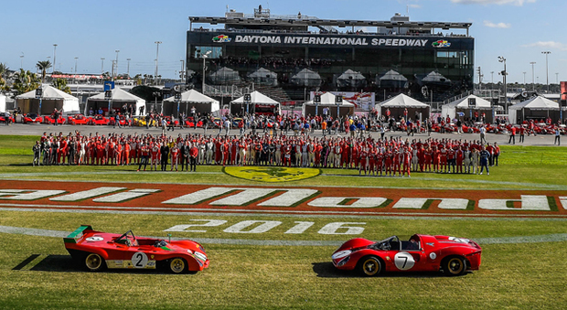 La parata di Ferrari a Daytona