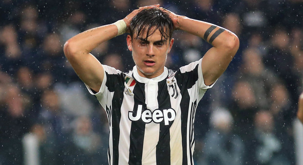 Juventus, Allegri prepara l'undici: Dybala a rischio esclusione