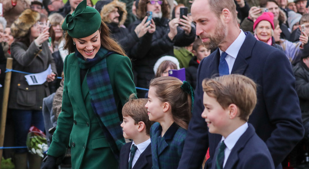 Kate e William hanno discusso sul futuro di George, Charlotte e Louis: alla fine ha deciso lei». La scuola scelta e la retta stratosferica