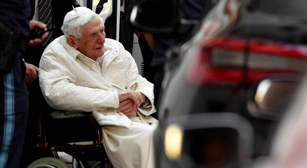 Ratzinger oggi compie 94 anni: è il più longevo d'età tra i papi della Chiesa