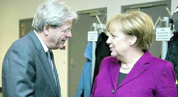 Ipotesi manovra bis, Gentiloni avverte Merkel: non paghiamo la vostra campagna elettorale